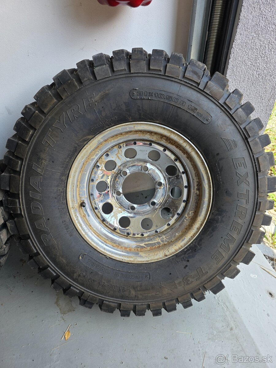 Predám disky s pneumatikami T3 na Hyundai Terracan –6×139,7