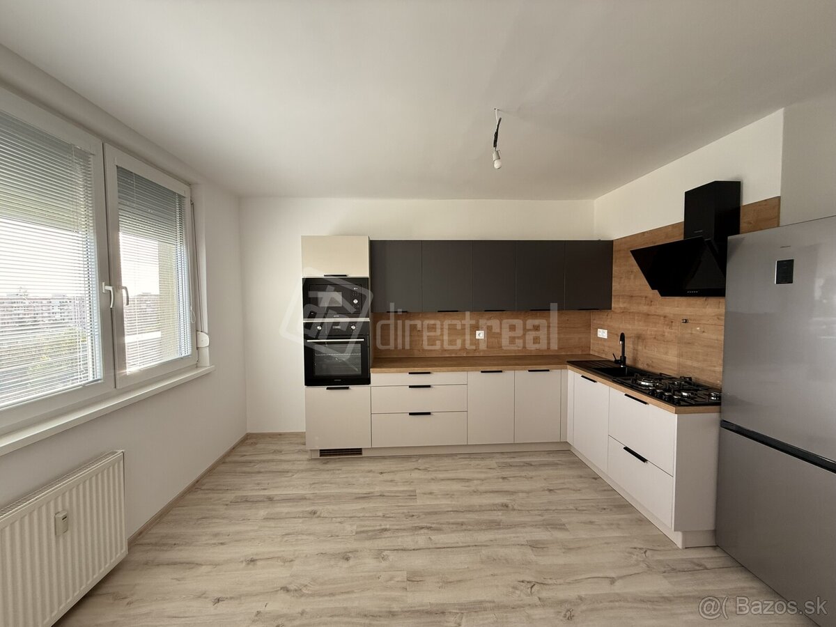 Moderne zrekonštruovaný veľký 2 izbový byt na Okruž…