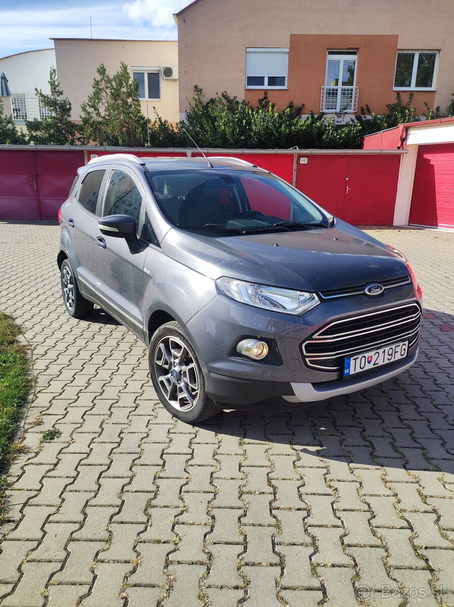 Ford ecosport benzín