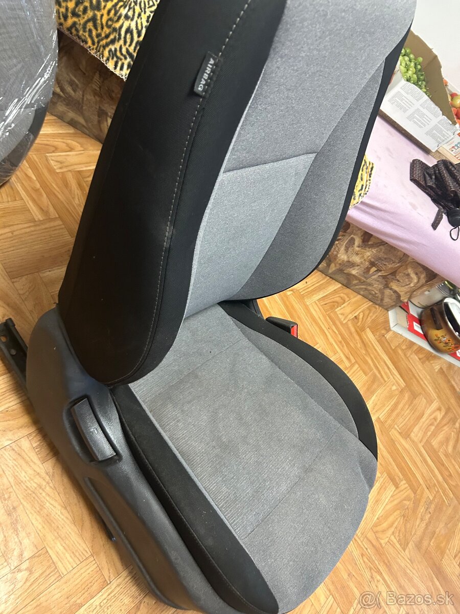 Sedačky na Hyundai i20