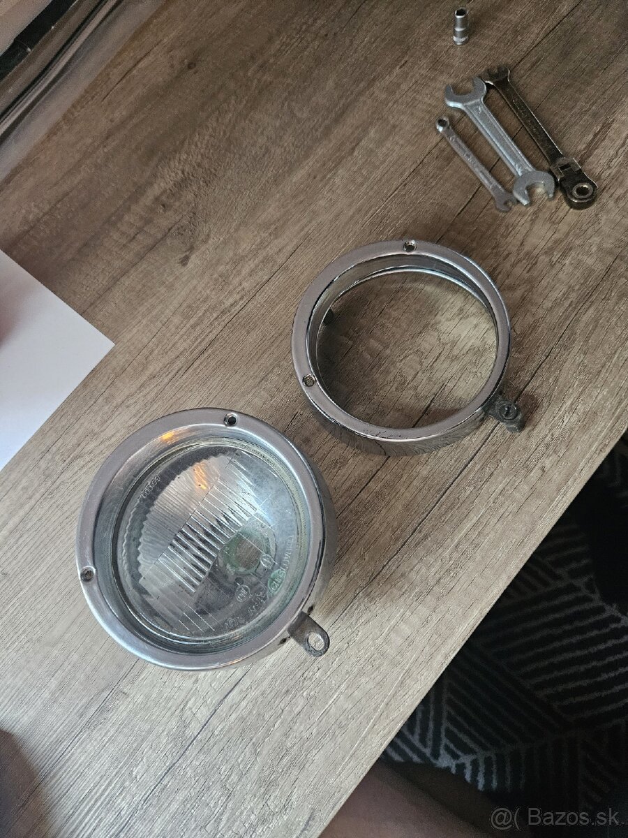 Predám parabolu a rámček svetla na jawu 23 / Mustang