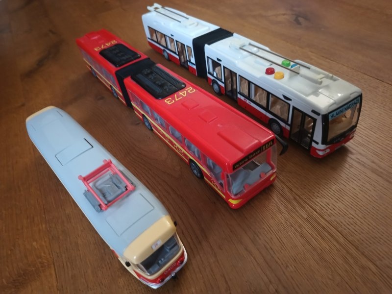 Autobus, Trolejbus a Električka