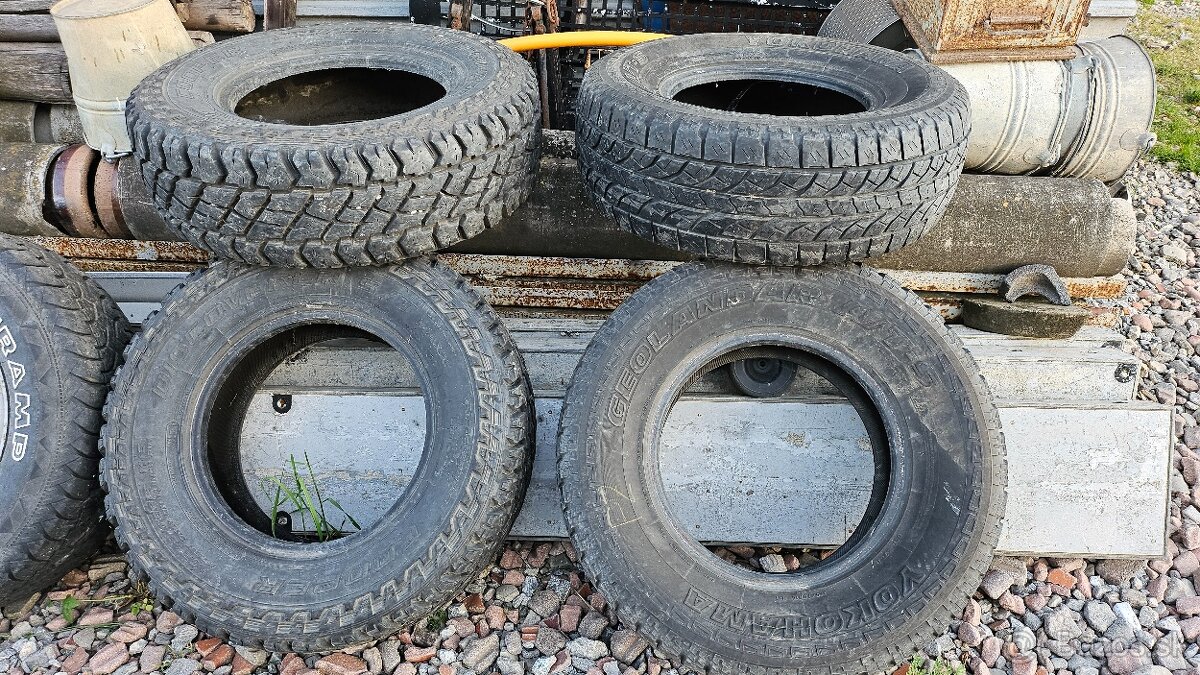 Ofroad pneu 245,/75R16