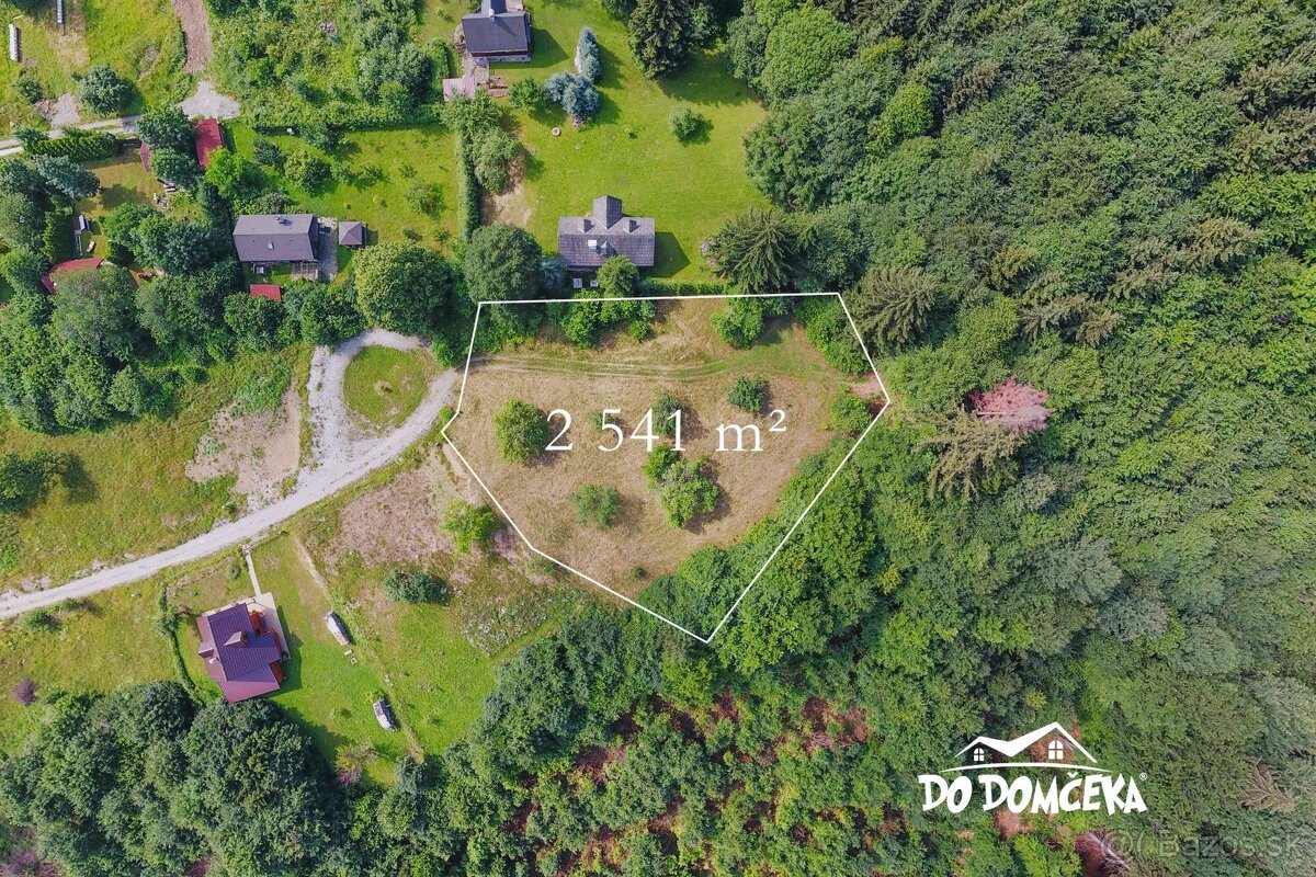 DO DOMČEKA | Slnečný stavebný pozemok v prostredí hôr, Králi