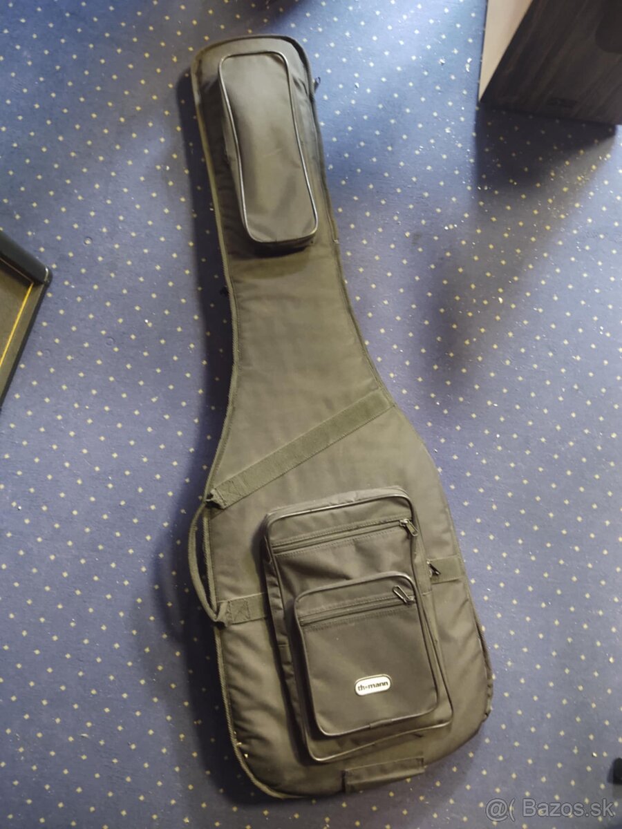 Predam puzdro na elektricku basgitaru.