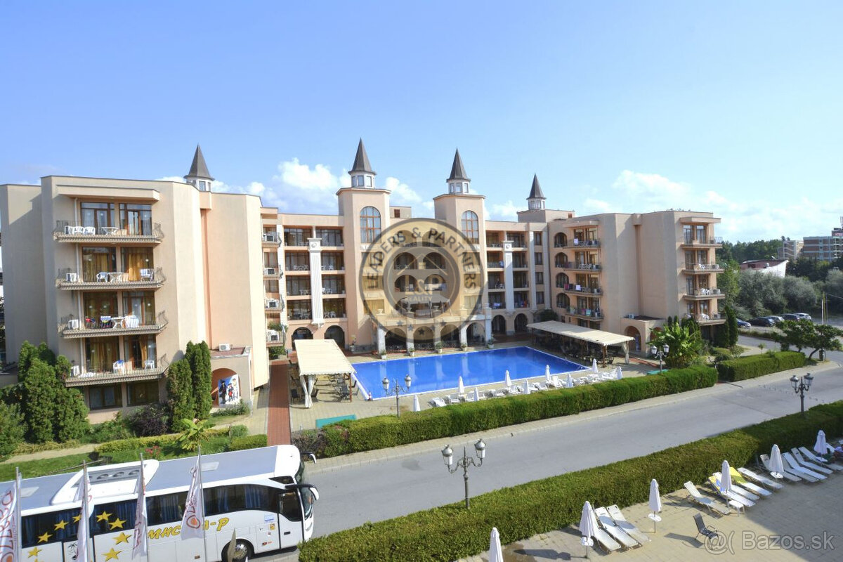 Lukratívny apartmán 2+kk s bazénom Slnečné pobrežie-Bulharsk