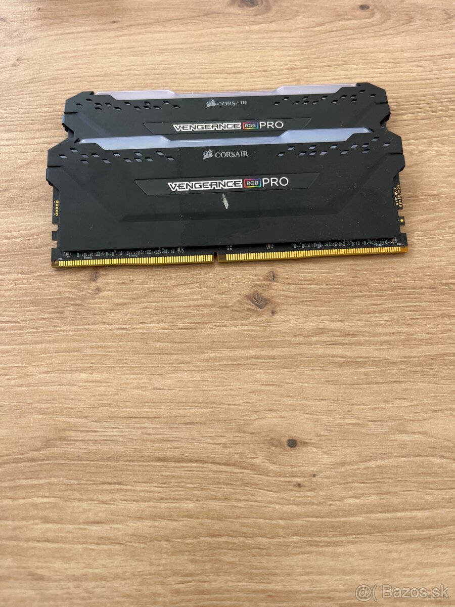 Predám pamäť RAM vengeance rgp pro