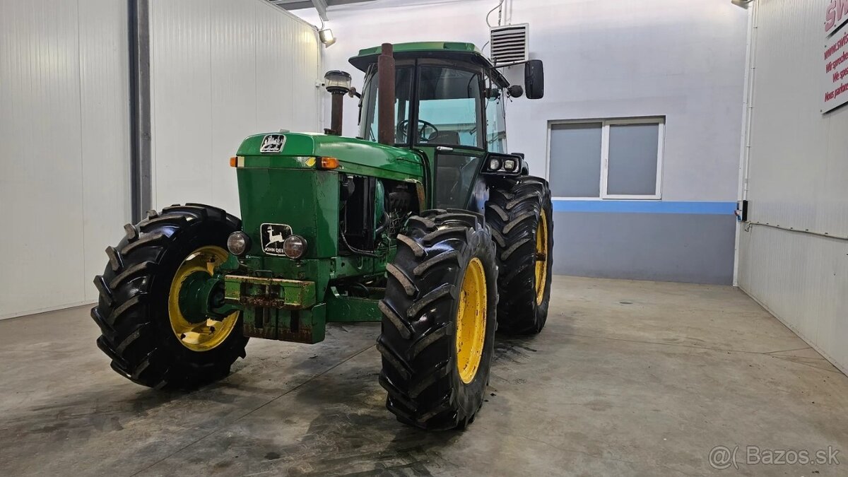 John Deere 4240S
