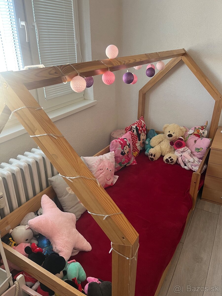 Domčeková posteľ