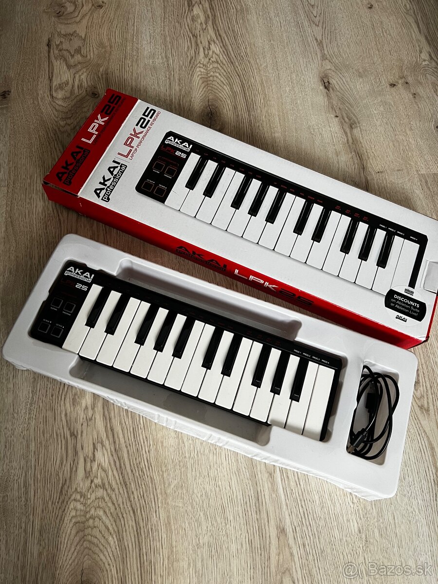 Akai LPK 25