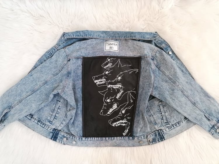 Ručne maľovaná riflová bunda Wolf