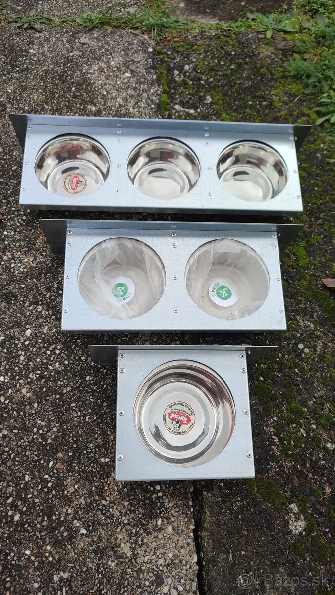 Kŕmne pulty výsuvné zinkované