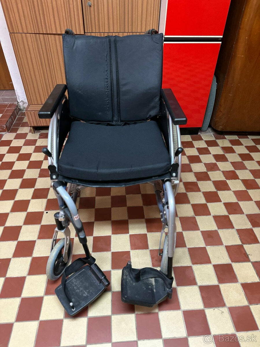 Predám invalidný vozík