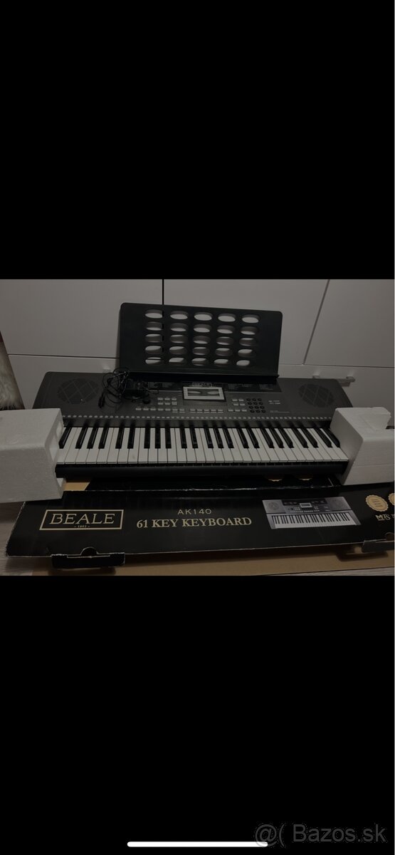 Klavír Keyboard