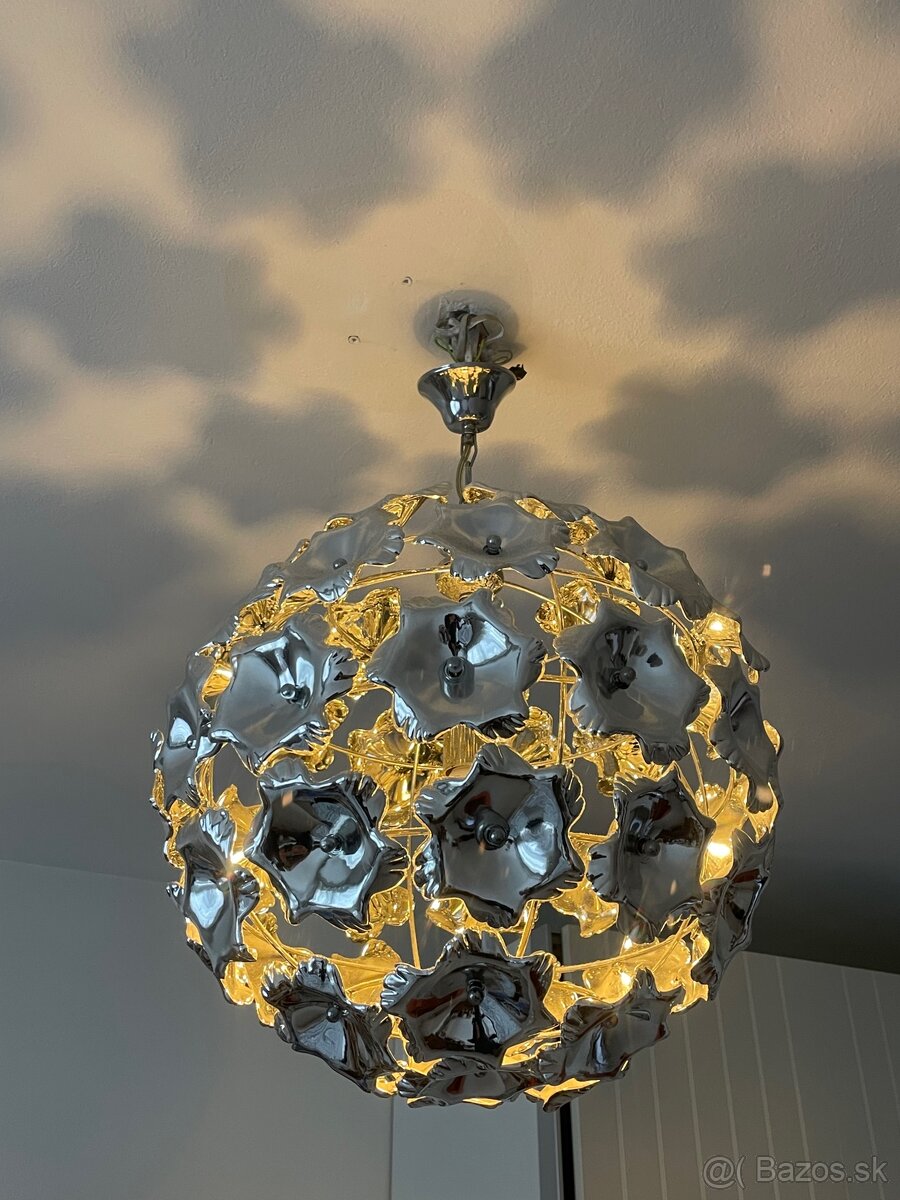 Luster kovový