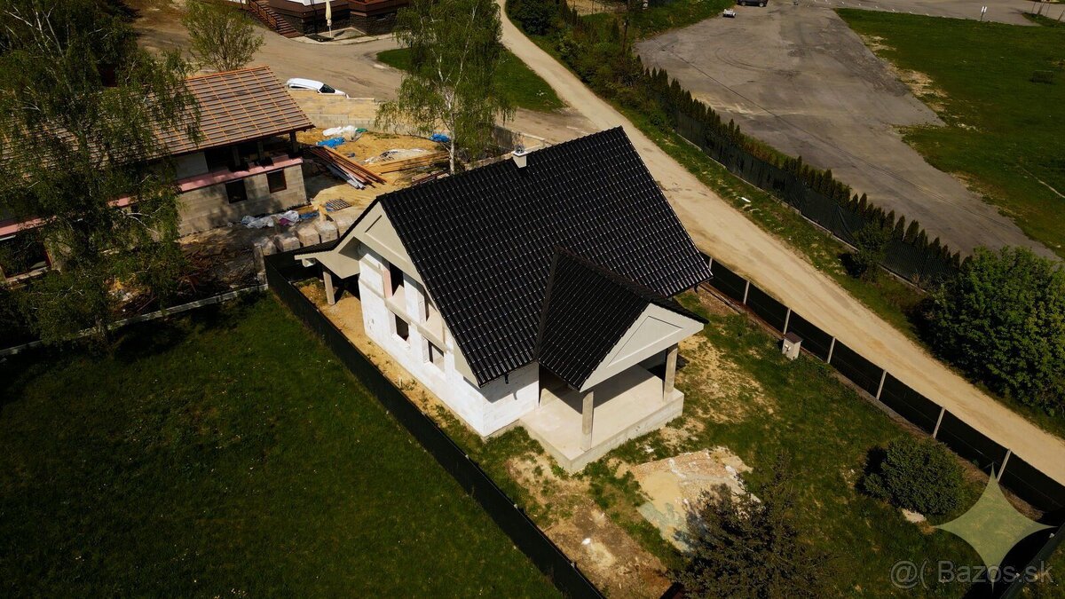 Ponúkam na predaj rekreačnú chatu na Duchonke
