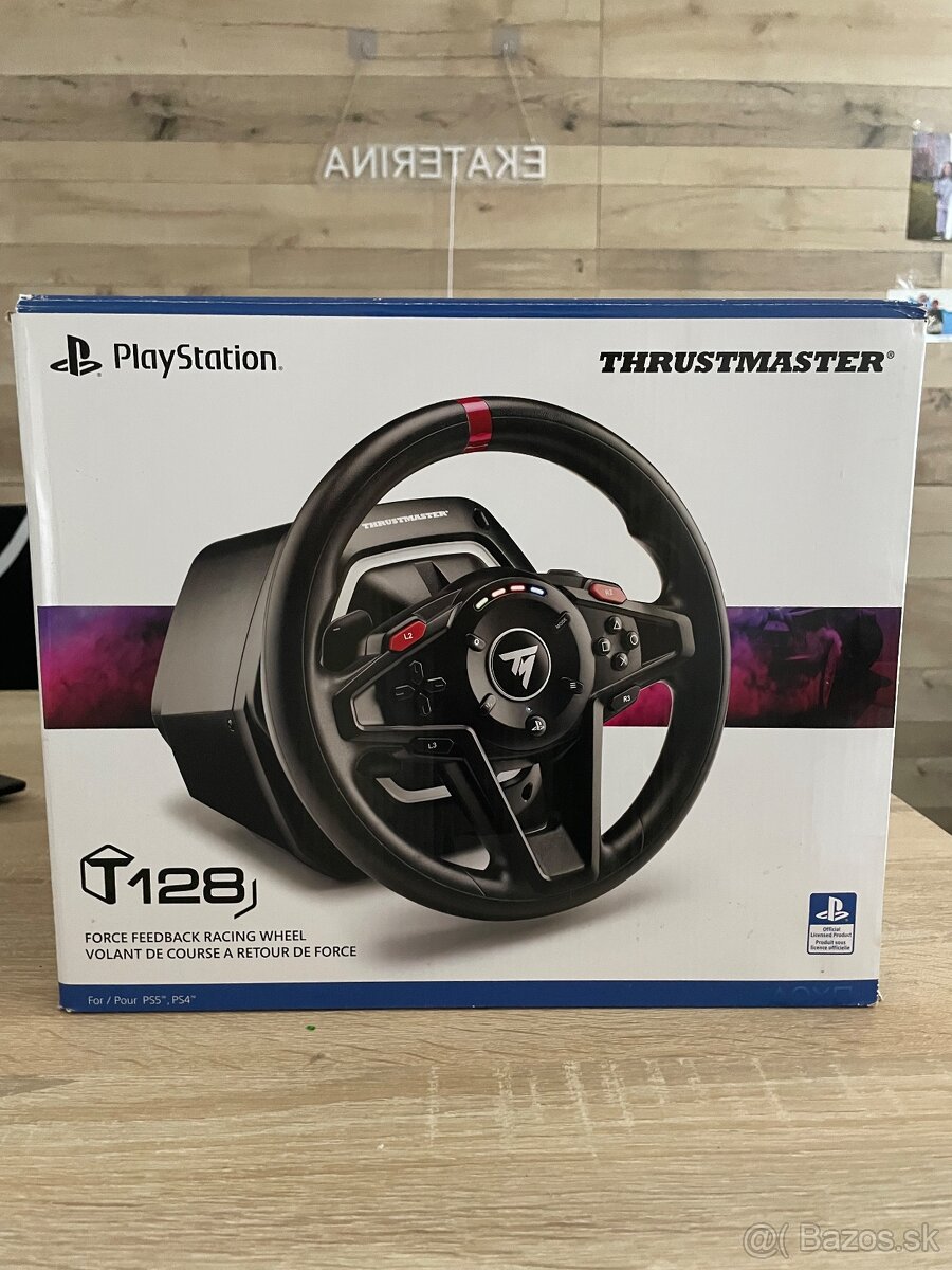 Predám herný volant na PlayStation a počítač