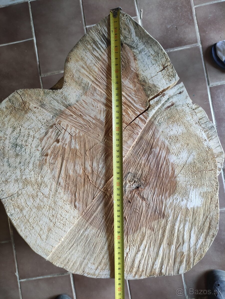 Predám 12 ks koláčov z topoľa