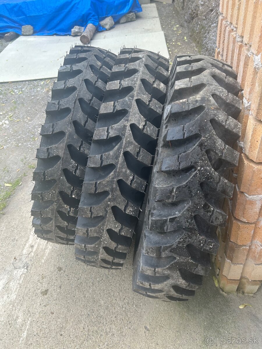 Šípové pneu v3s