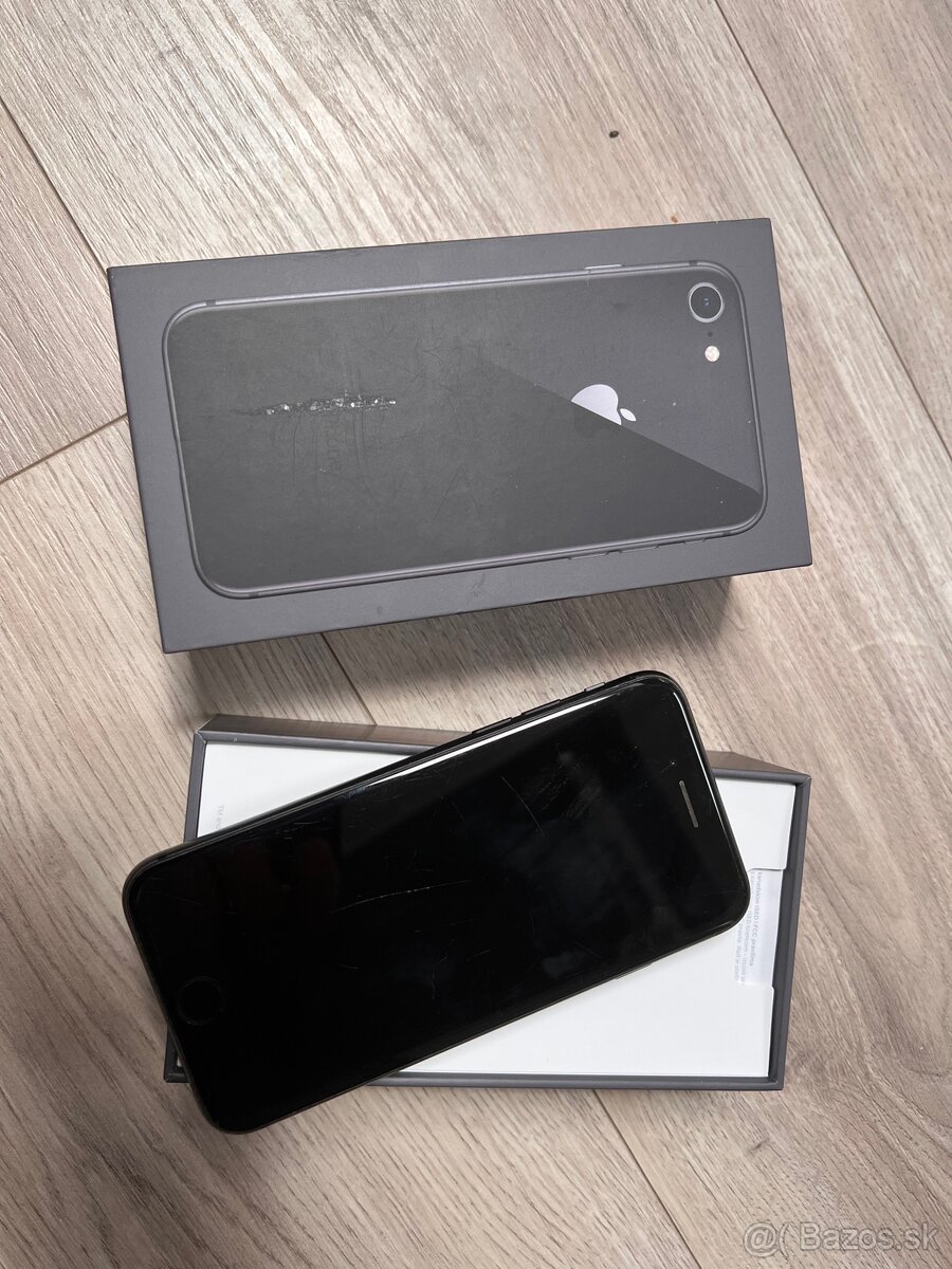 iPhone 8 64GB