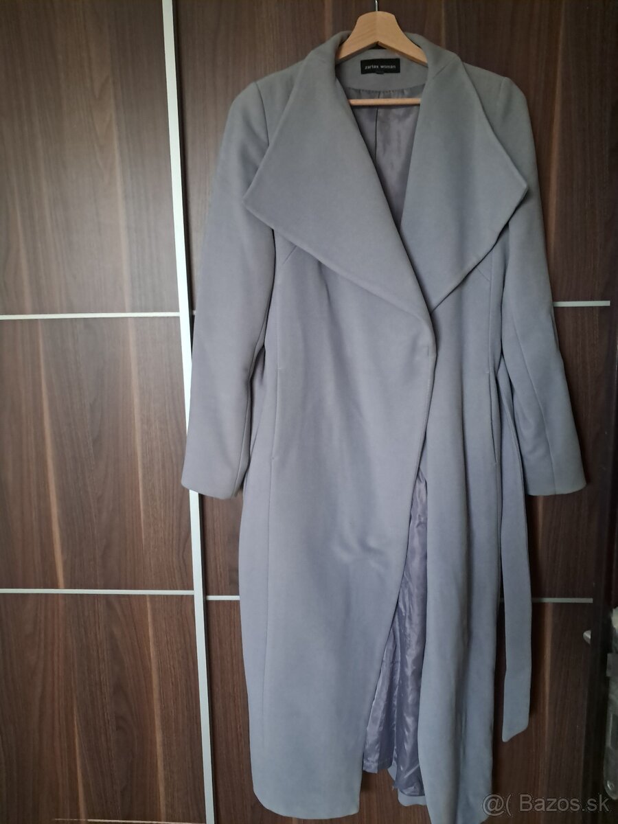 Elegantný kabat