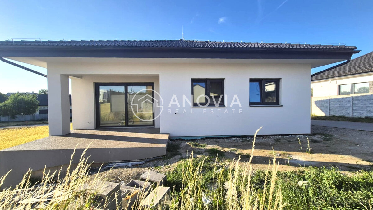 Novostavba 4-izbového bungalovu Ľubotice