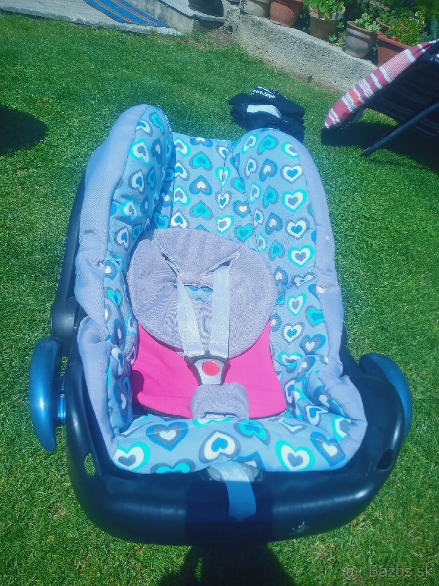 Maxi Cosi vajíčko -Britax sedačka