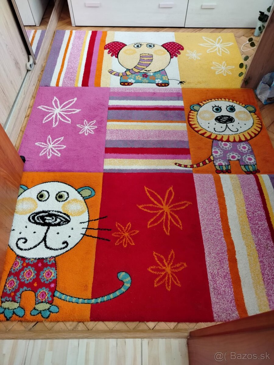 Predám hrubý teplý detský koberec 160x230cm