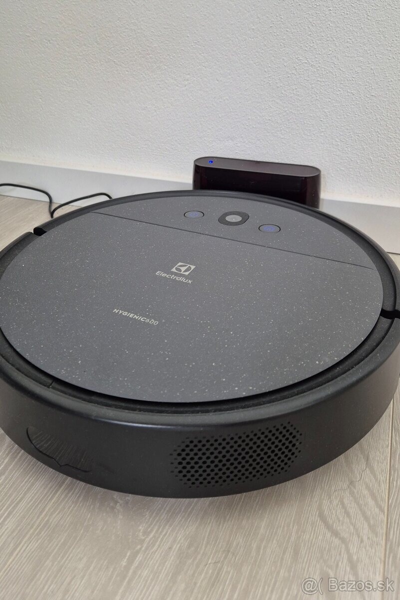 Robotický vysávač Electrolux 600