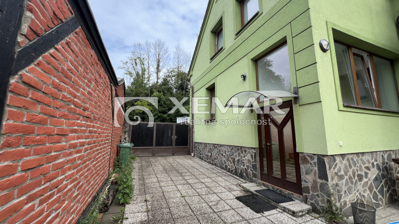Predaj rodinný dom Banská Bystrica