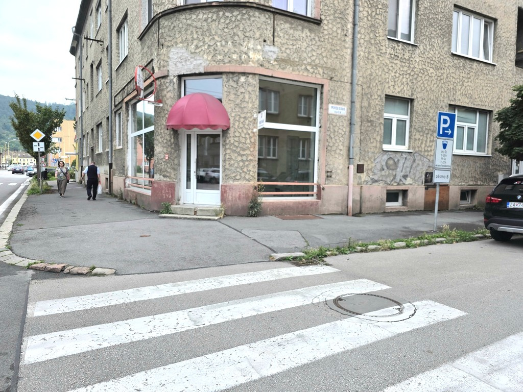 Prenajmeme obchodný priestor, Žilina - Centrum, R2 SK.