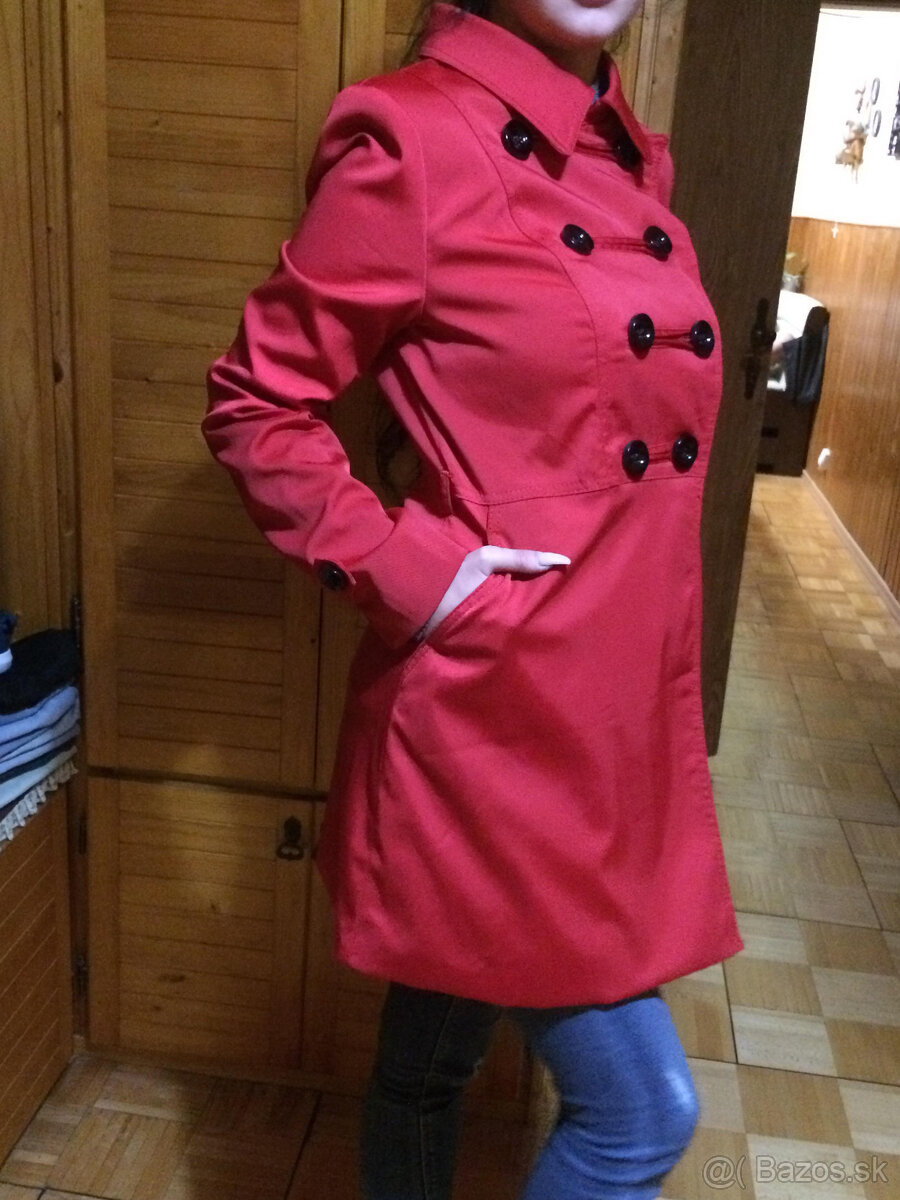 Dámsky prechodný kabátik