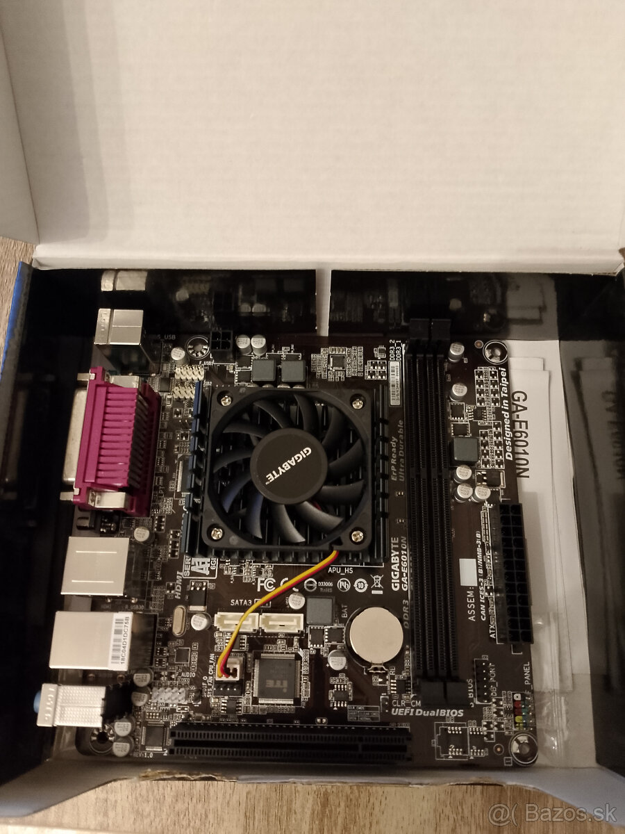 Gigabyte GA-E6010N
