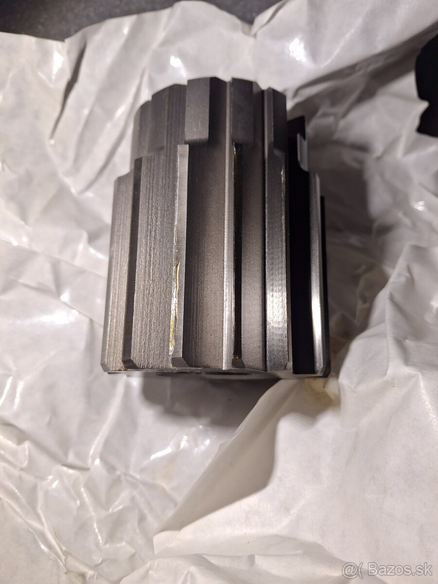 Vystruznik vyhrubnik nove