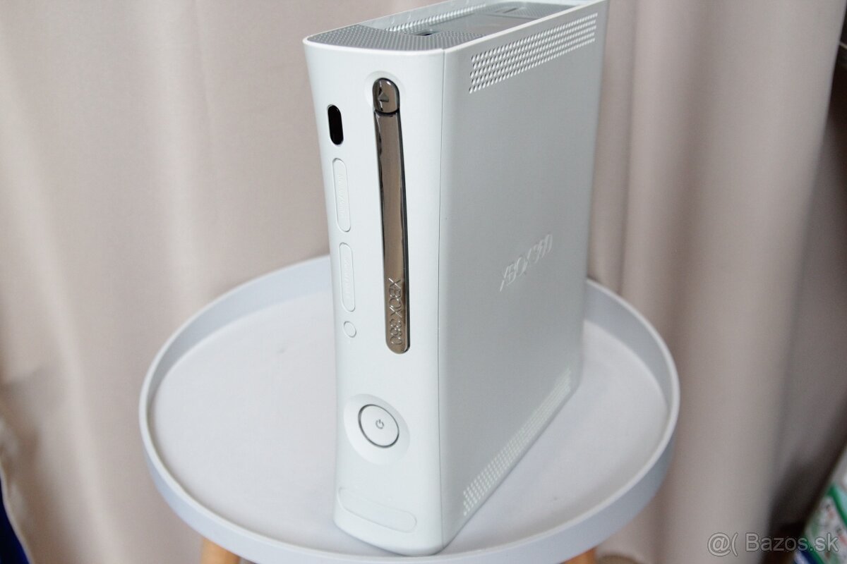 Xbox 360 - Nefunkčná mechanika