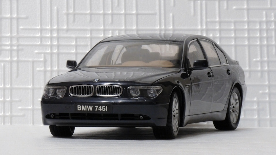 Predám model BMW 745i, e65, mierka 1:18, KYOSHO.