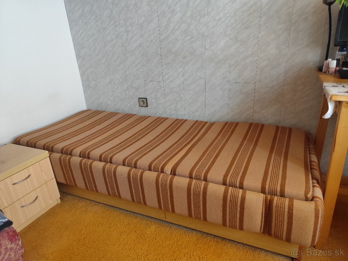 Válenda s úložným priestorom