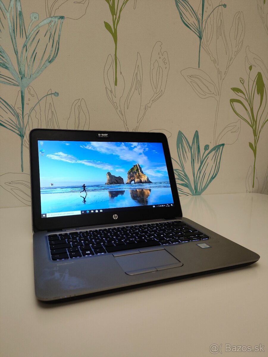 HP EliteBook 820 G3 / 8gb ram / i5-6200u / 256gb ssd