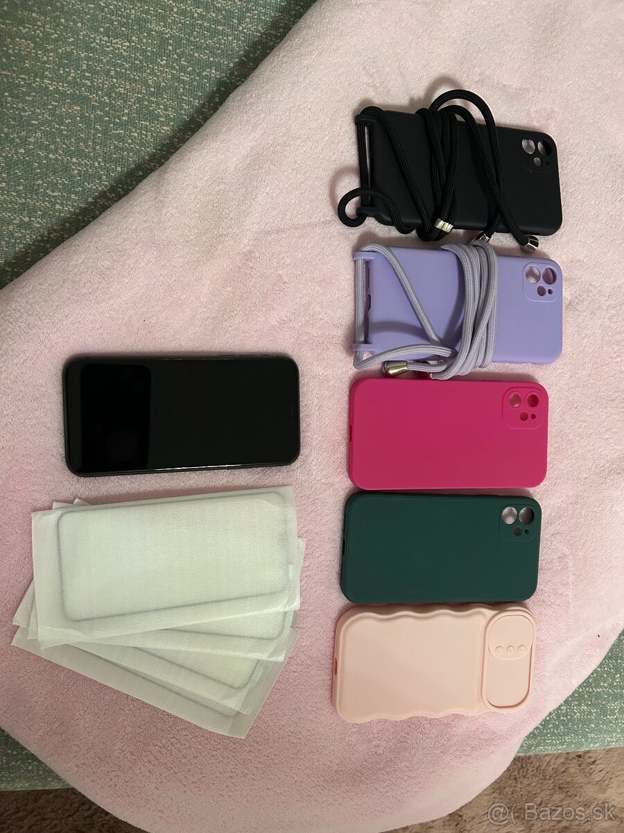 Iphone 11 64gb čierny + kryty a sklá