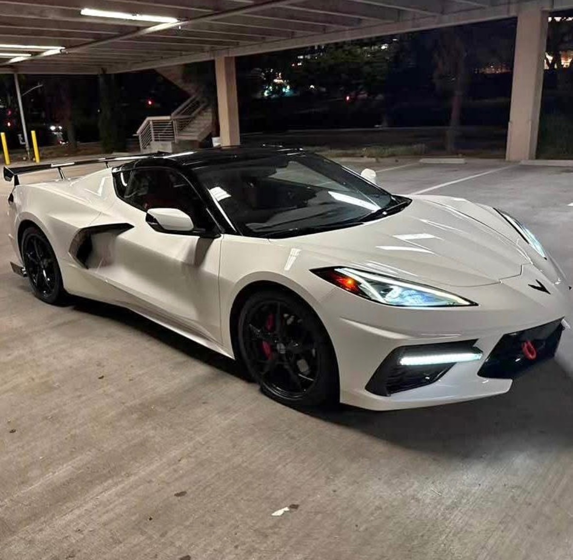CORVETTE C8