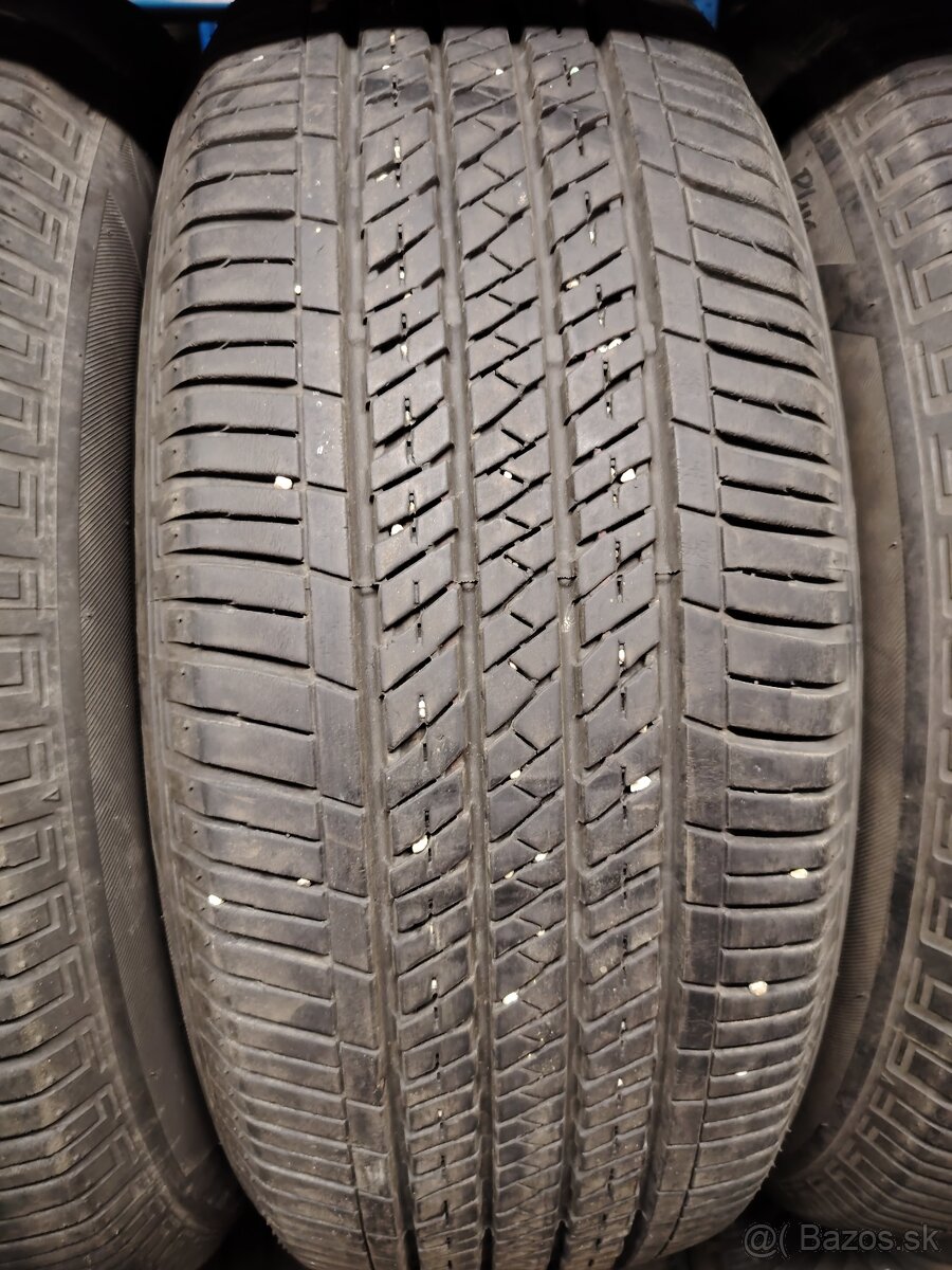 235/55 r18