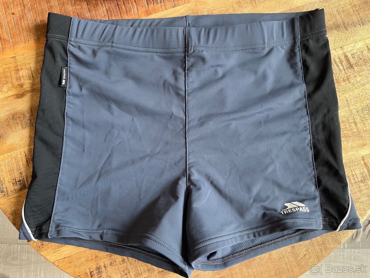 Pár krát oblečené panske plavky Trespass, vel.M