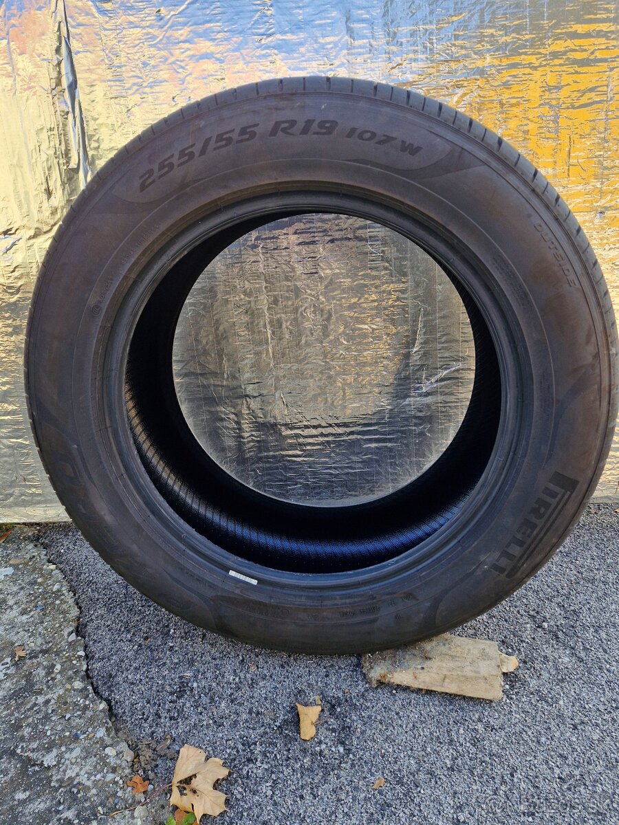 Pirelli P ZERO