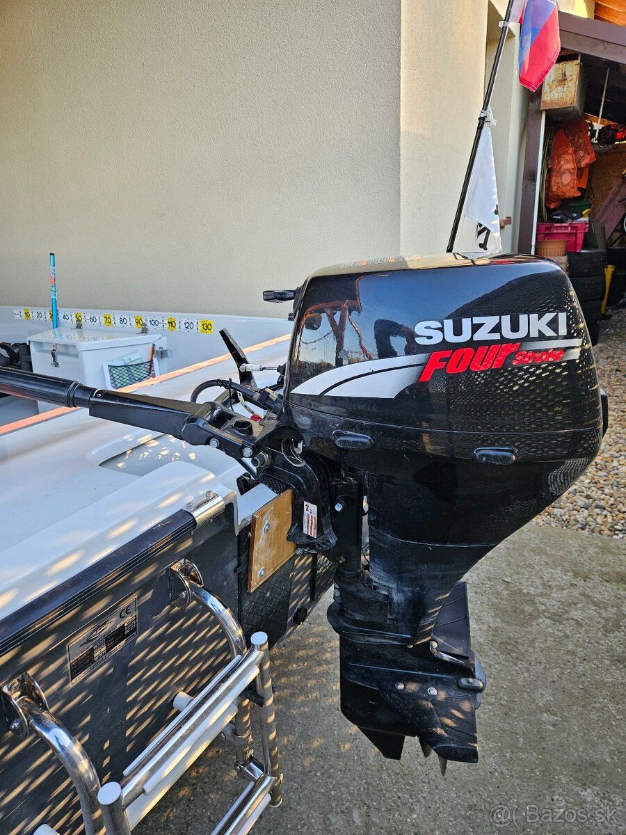 Lodný motor Suzuki 15 hp