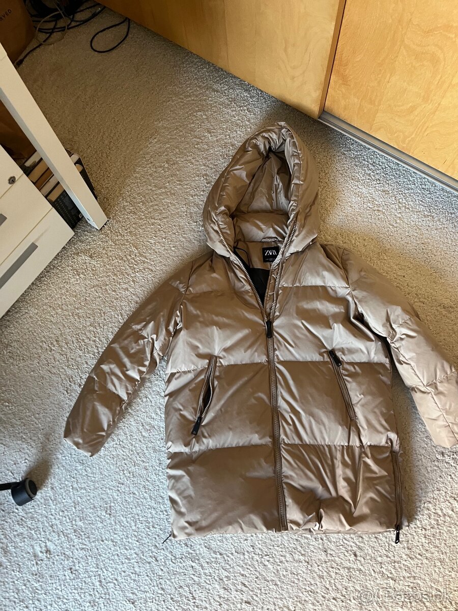 Bundy Zara v.S a XS,ale sedí L