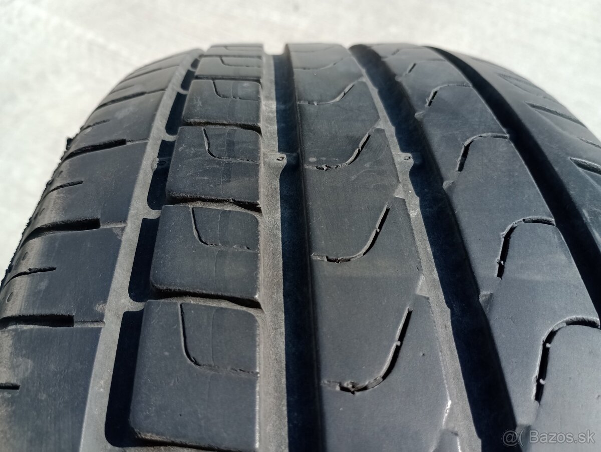 Predam 2ks pneu 205/60/r16 letne 96V Pirelli