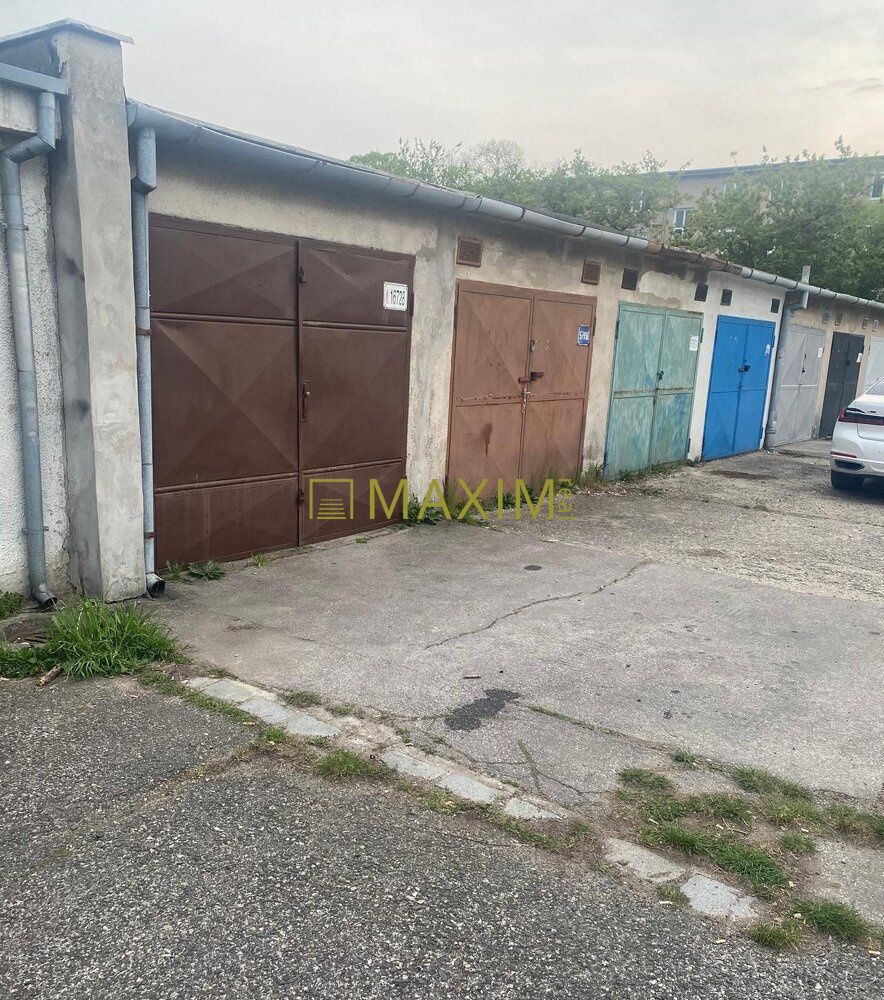 Garáž na Astronomickej ulici
