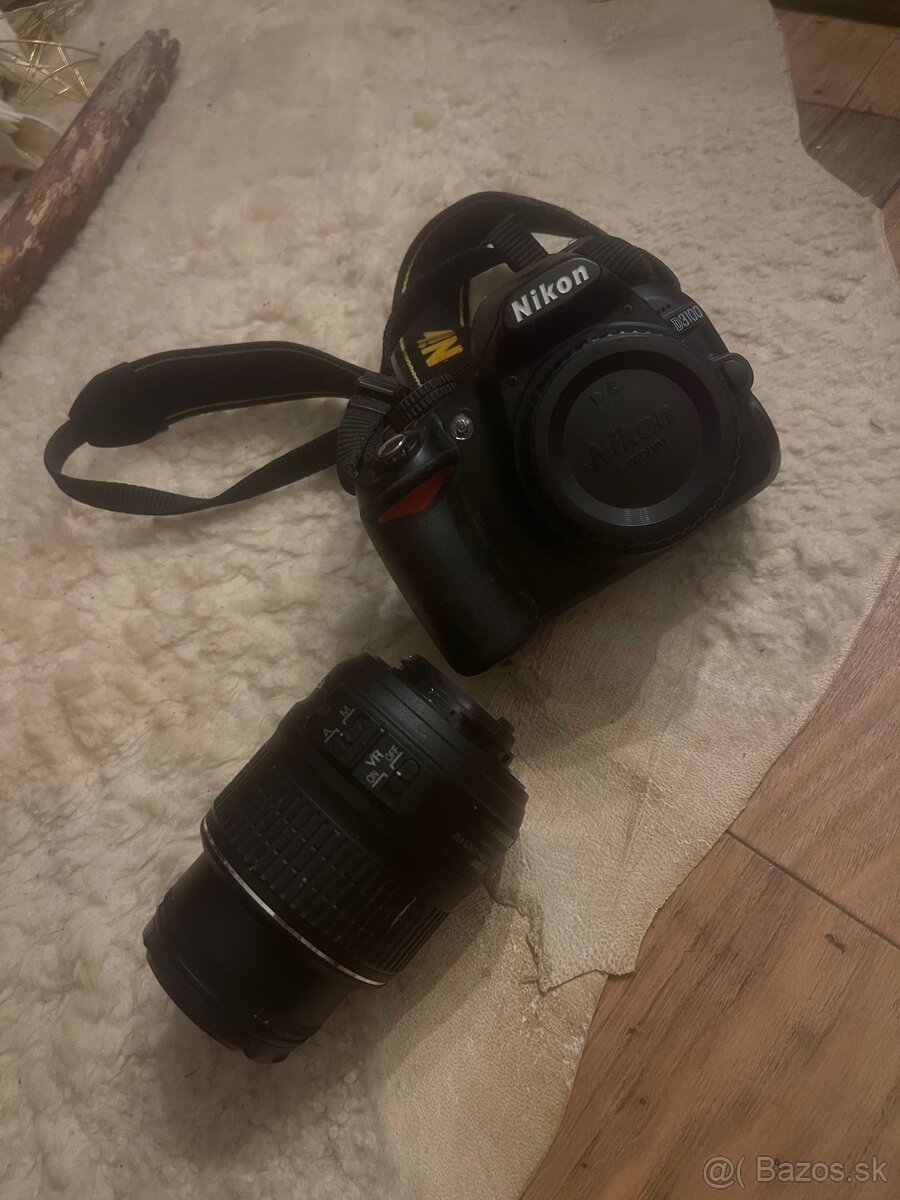 Zrkadlovka Nikon D3100