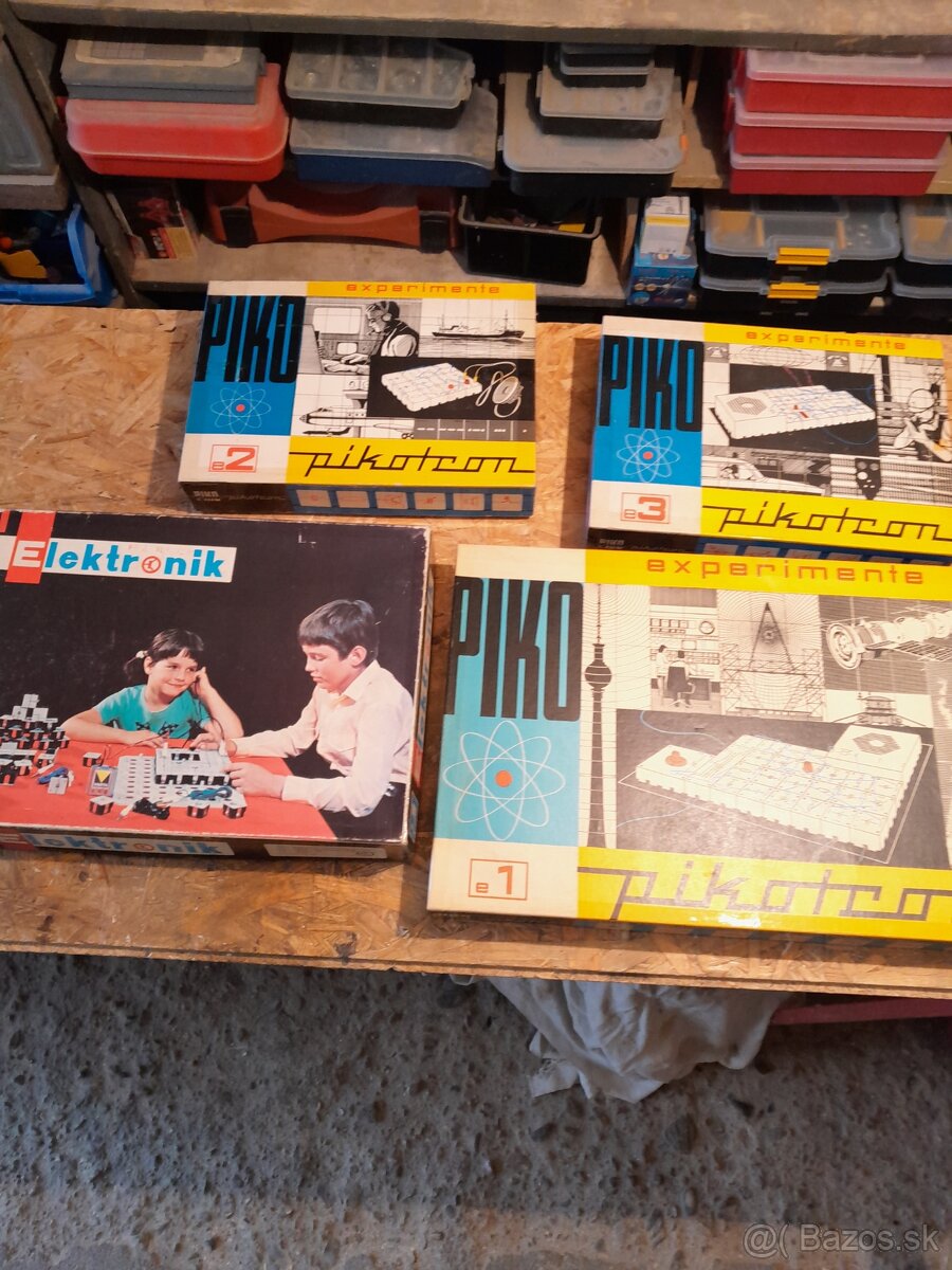 Retro hracky piko