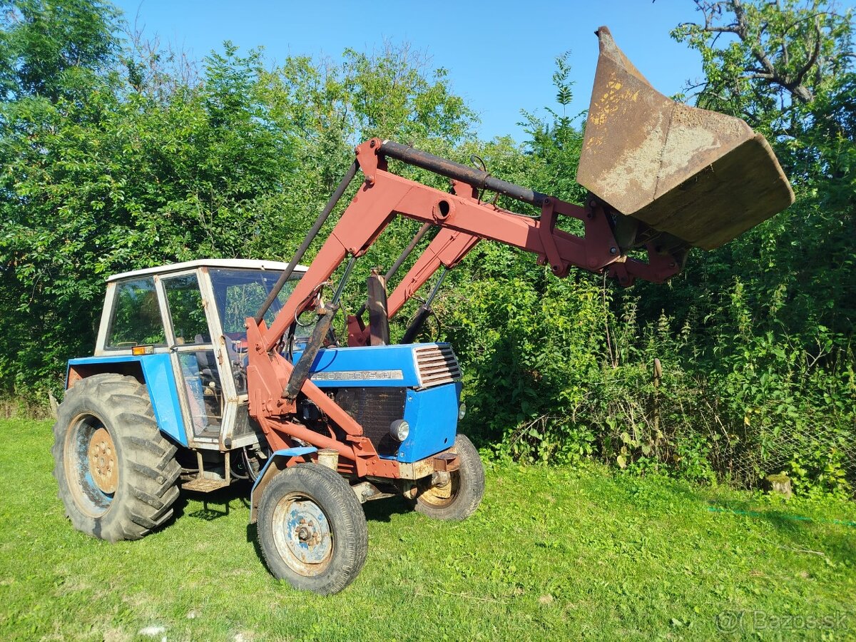 Zetor 8011 s čelným nakladaním